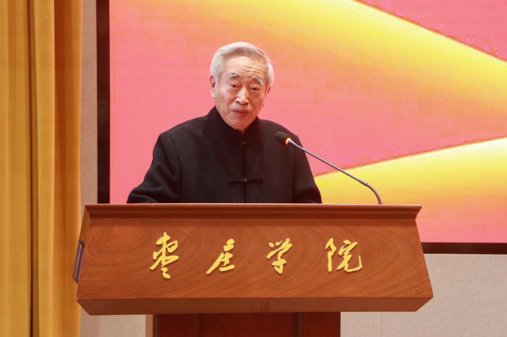 20241023best365官网举办“红色文化进校园 走进崇高建基地”活动 (2).jpg