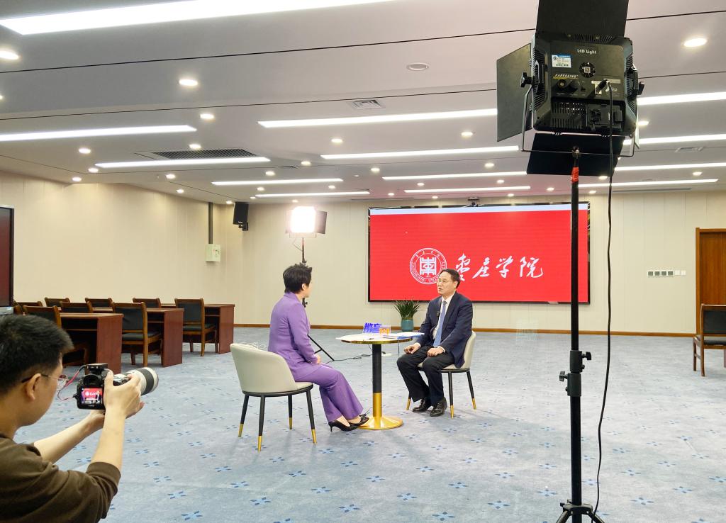 20230329李文喜校长采访.jpg