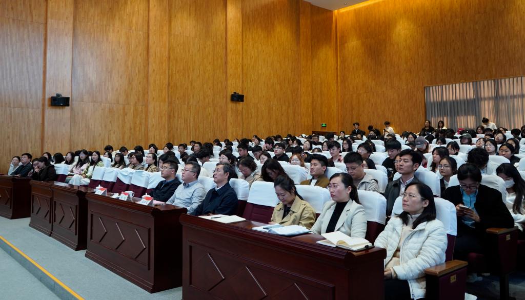 20241024best365体育官网平台 2024 年大学生“实践归来话成长”暑期社会实践总结分享会22JPG.jpg